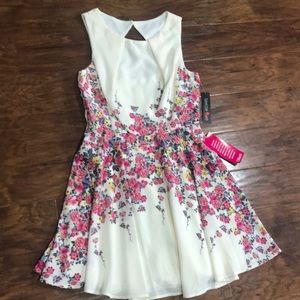 Jouniors short dressNEW